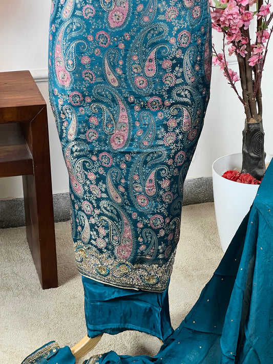 Top Pure brocket handwork with nalki sequin and pearl work on border back plain shimmer Bottom Pure soft opada Dupatta Pure chinon four side border with handwork and pipen1