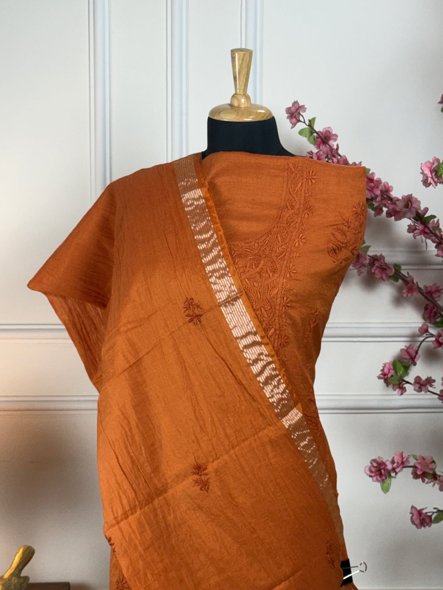 Top: Pure mul fabric with same colour thread handwork; Bottom: Pure crape 2.25 m approx; Dupatta: Pure mul with same colour thread handwork and golden border;