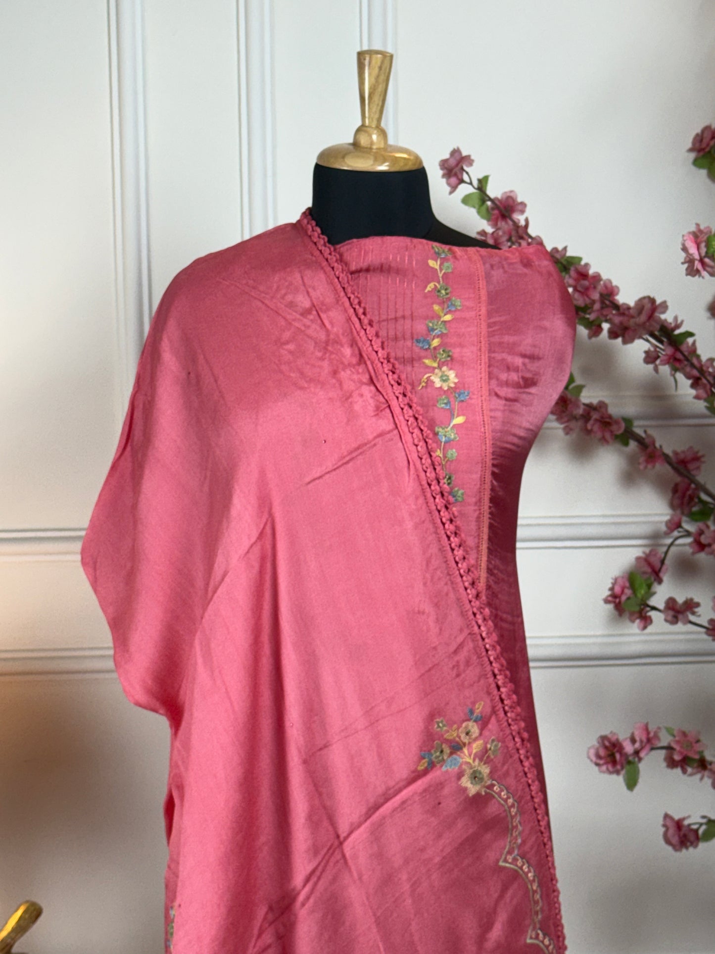 Top: Pure Habutai silk with elegant thread work on neck and ghera and sides; Bottom: Pure jam satin; Dupatta: Pure chinon with work and thread lace;