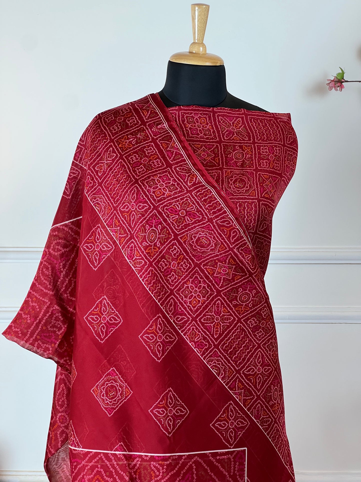 TOP: Twill printed ; BOTTOM: Muslin ; DUPATTA: Twill printed art no 0112