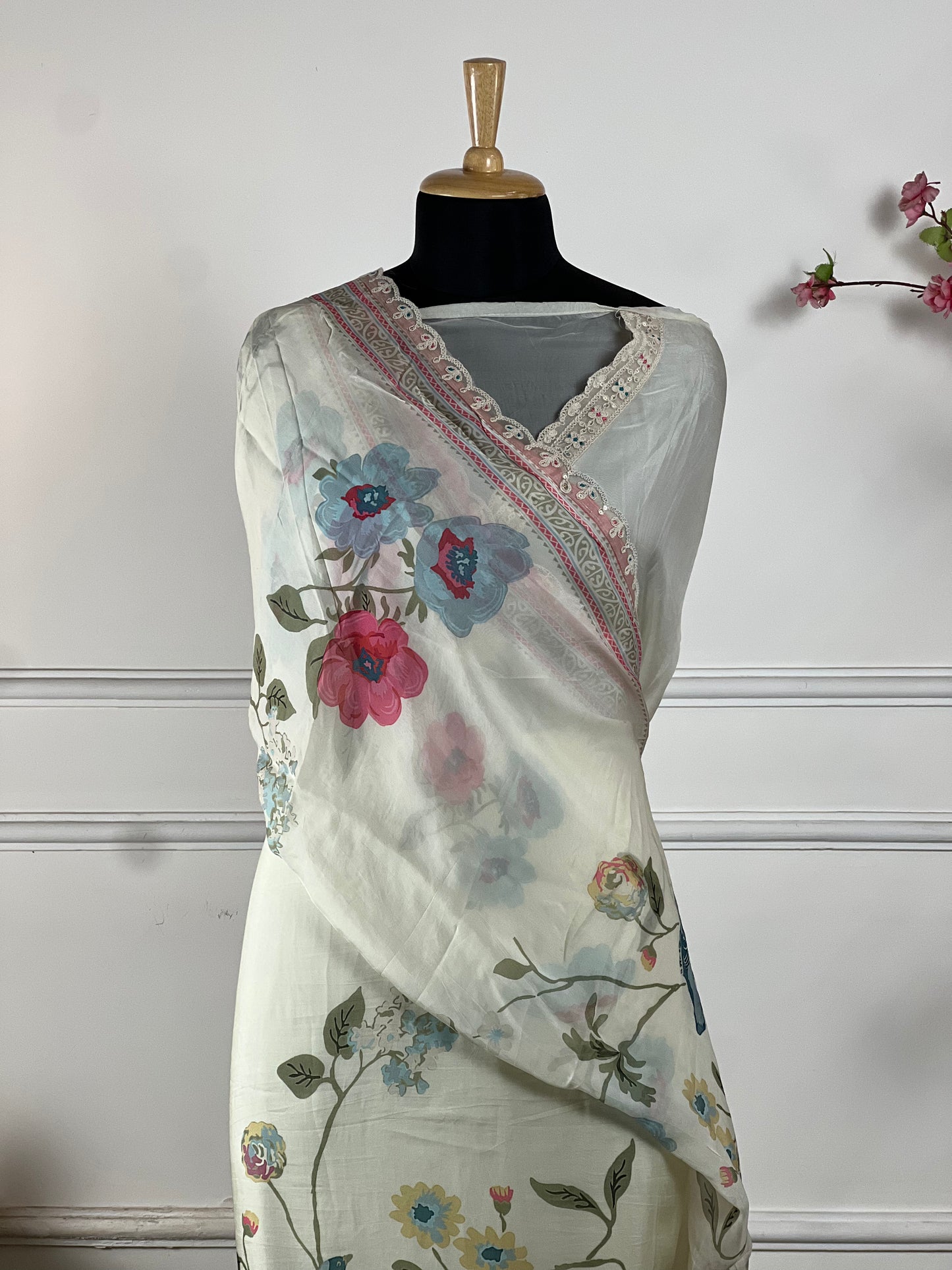 TOP: Organja digital print Front and baju print ; BOTTOM: Santoon silk ; DUPATTA: Organja digital print and cutwork stoll art no 0166