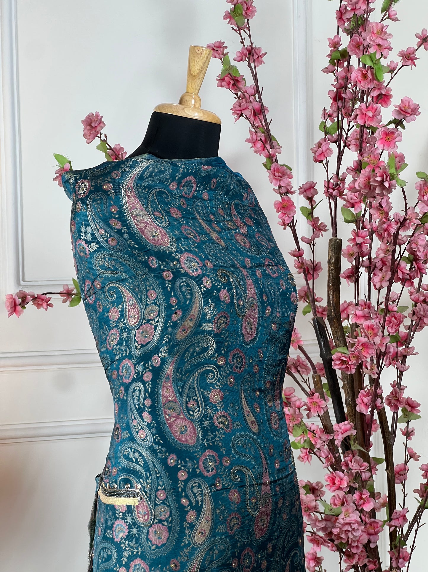 Top Pure brocket handwork with nalki sequin and pearl work on border back plain shimmer Bottom Pure soft opada Dupatta Pure chinon four side border with handwork and pipen1