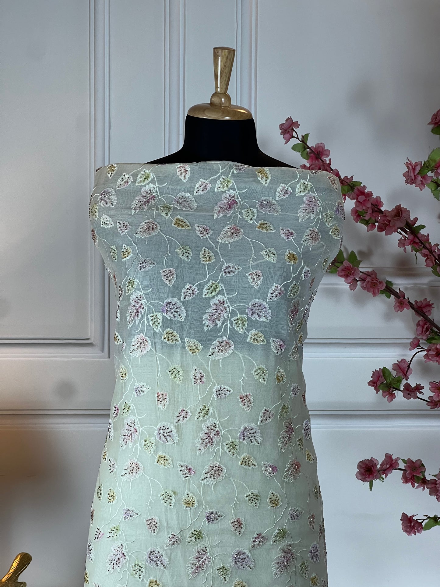 Top Pure mul cotton with Kashmiri thread work Bottom Plain crape Dupatta Pure chiffon painting dupatta