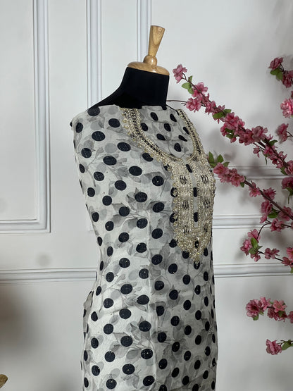 Top Pure premium organja with premium jari dabka pearl nalki and sequins work on neck with lattan border Bottom Pure premium opada silk Dupatta Pure premium organja silk with cutwork and nalki border and buti