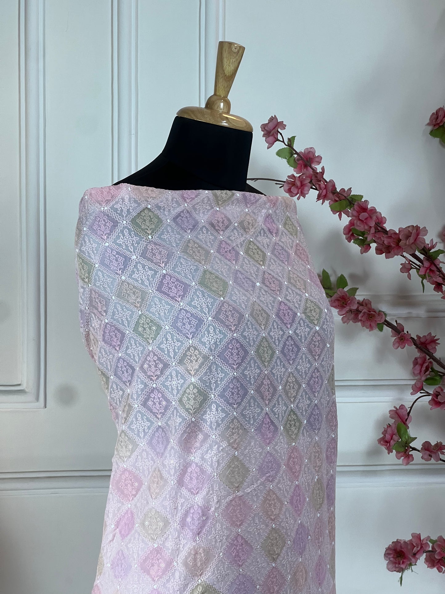 Top Pure organja with thread work and hand touching Bottom Pure muslin Dupatta Pure chiffon hand painting