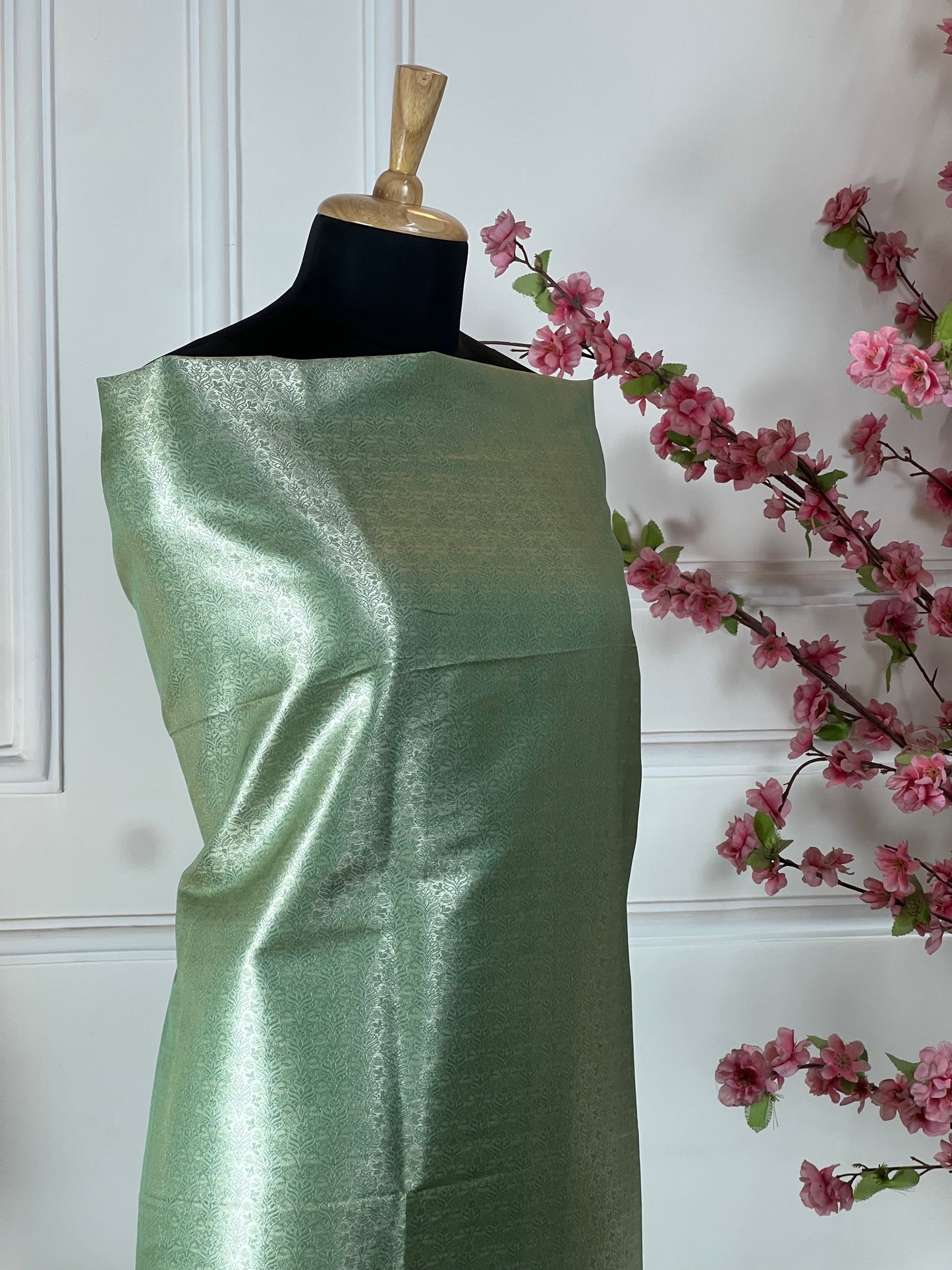 Top Pure brocket fabric Bottom Pure crape Dupatta Pure chinon four side brocket border