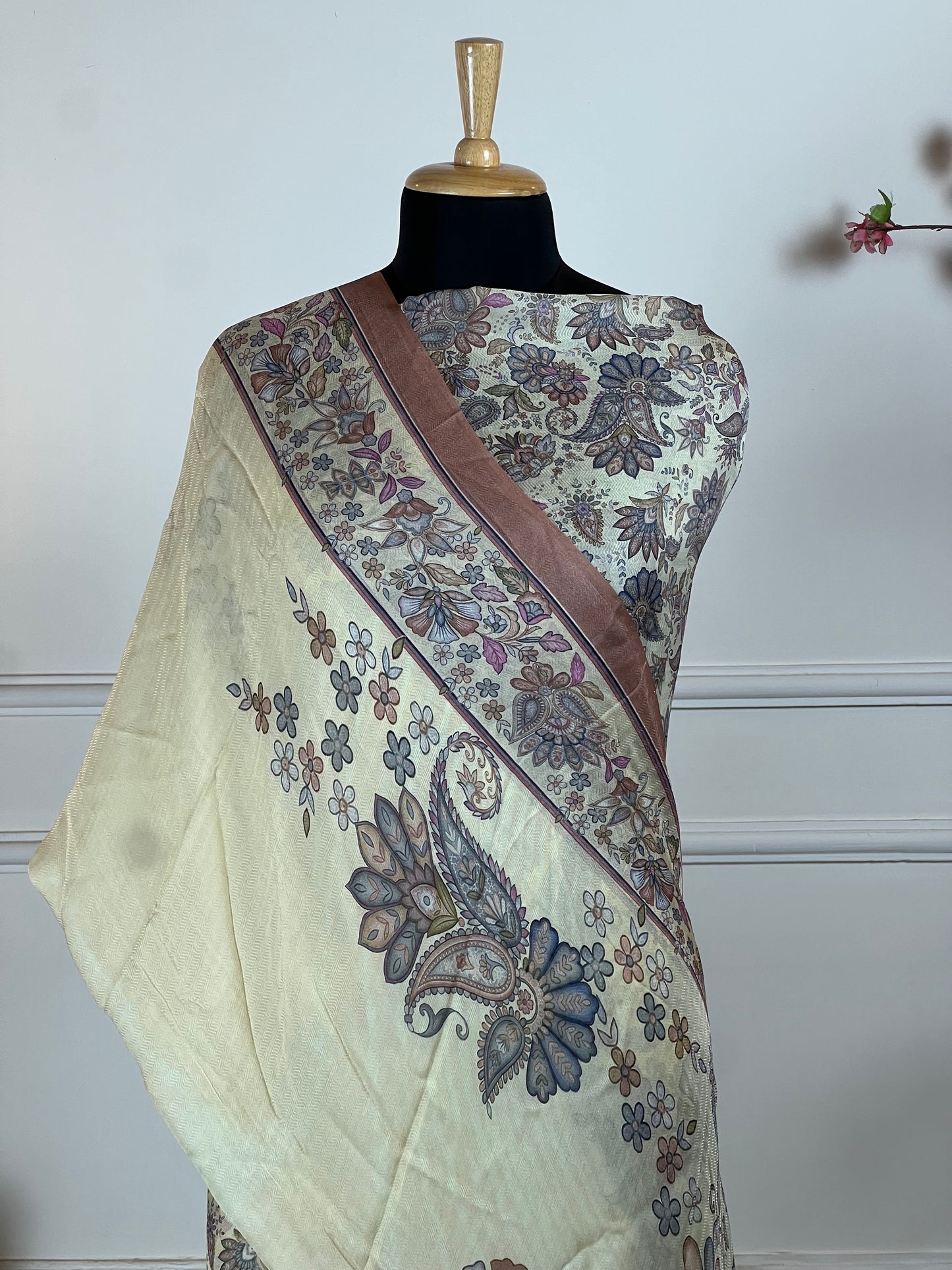 TOP: Twill printed digital ; BOTTOM: Muslin ; DUPATTA: Twill printed digital  art no 0115