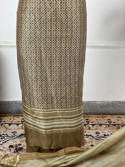 TOP: Maheshwari silk digital printed ; BOTTOM: Muslin ; DUPATTA: Maheshwari silk  art no 0120
