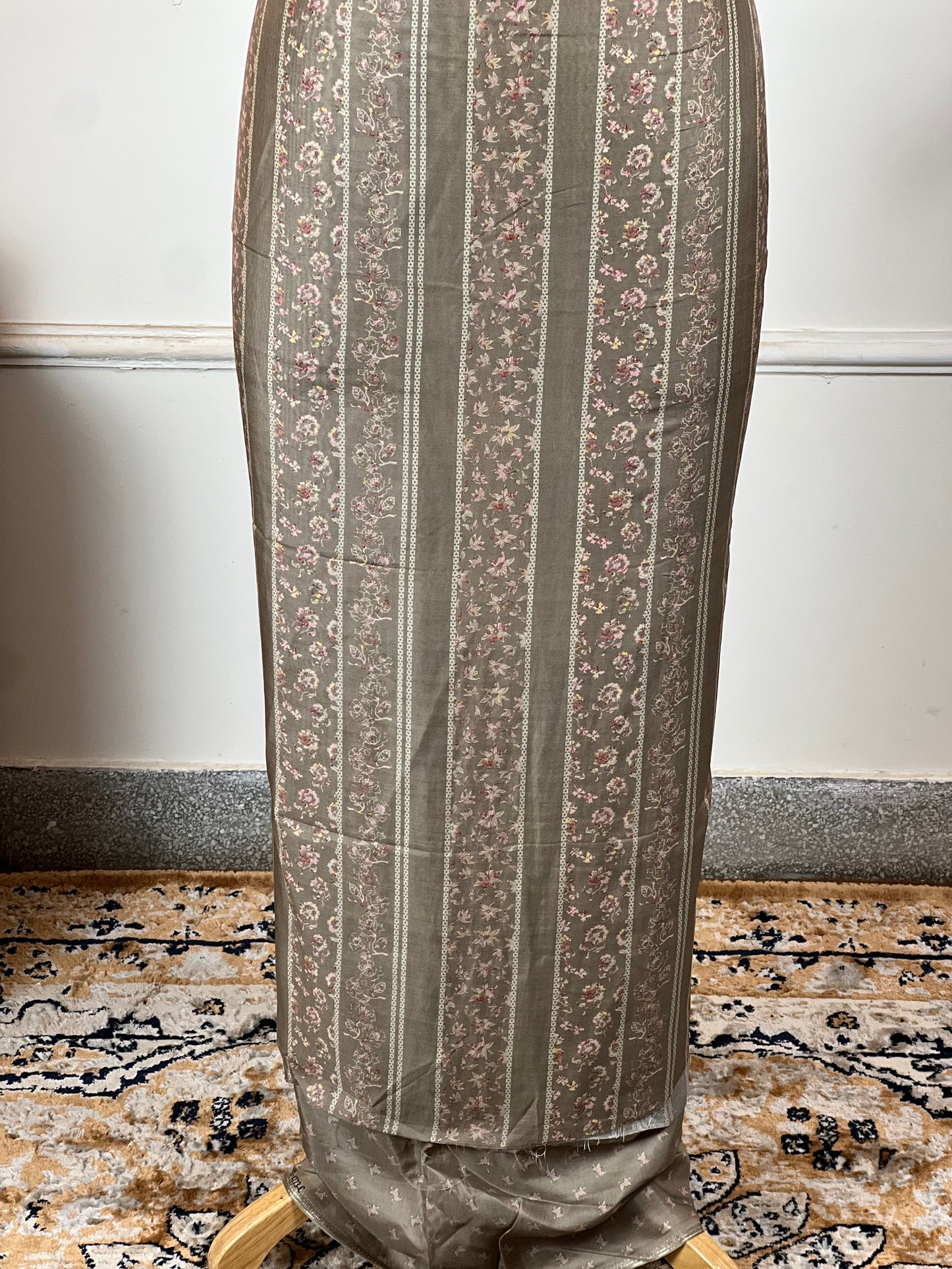 TOP: Muslin silk printed ; BOTTOM: Muslin silk printed ; DUPATTA: Muslin printed  art no 0124