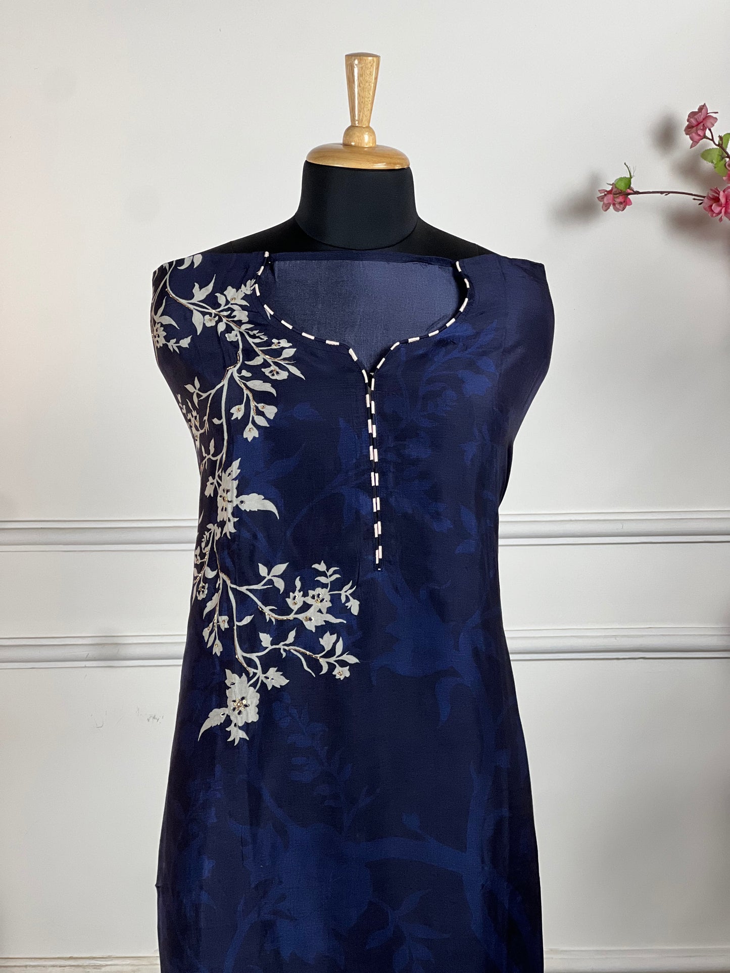 TOP: Mashlin digital print ; BOTTOM: Rayon silk ; DUPATTA: Mashlin digital print with tassels  art no 0149