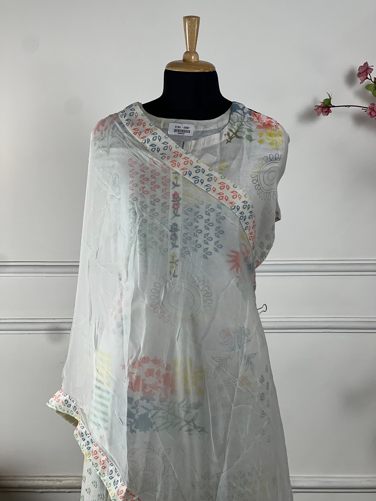 TOP: Linen Silk digital print ; BOTTOM: Cotton ; DUPATTA: Pure chiffon with printed lace  art no 0160