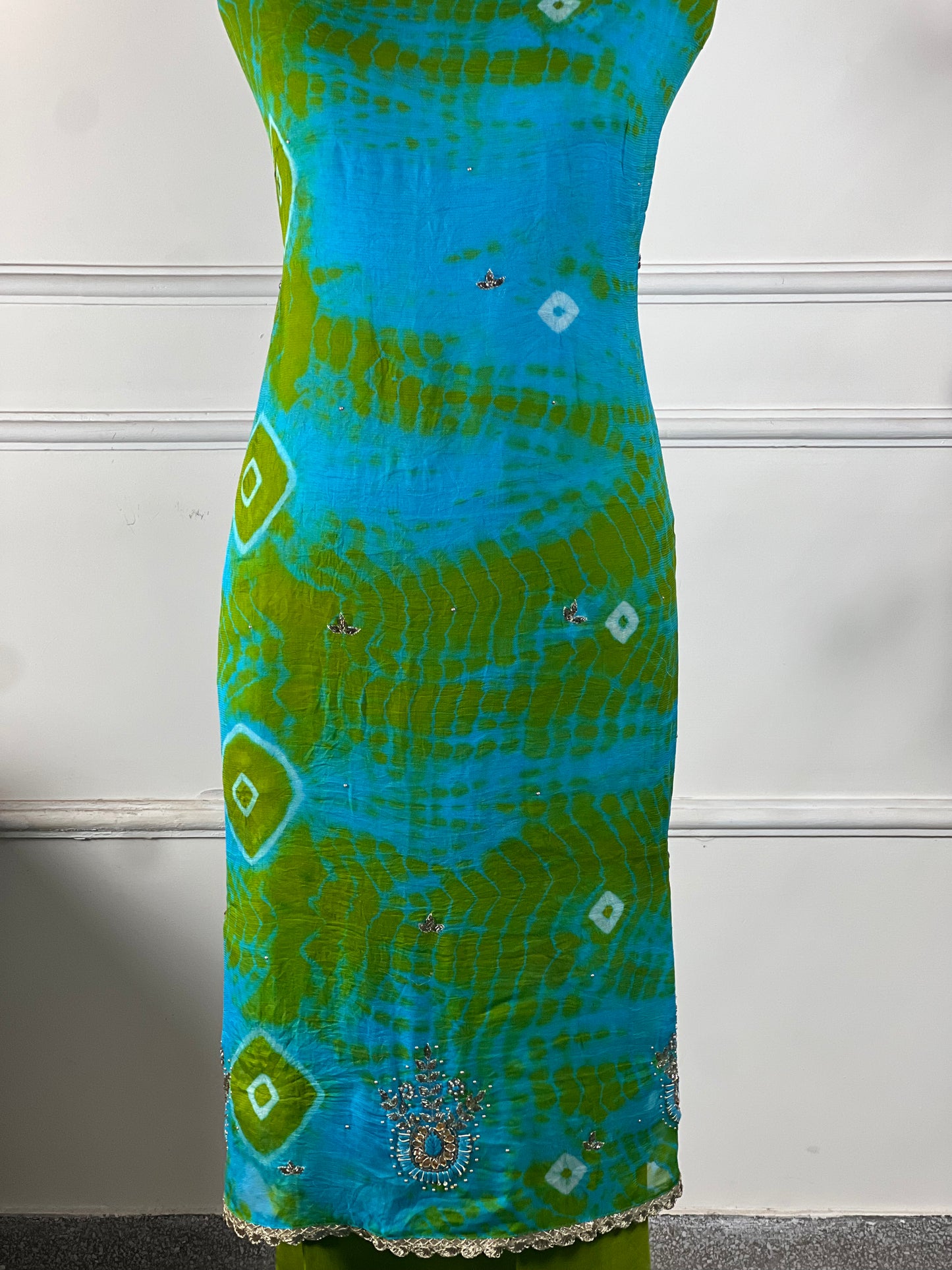 TOP: Burbric tie and dye print and handwork ; BOTTOM: Santoon Silk ; DUPATTA: Pure dupatta tie and dye and tassels lace  art no 0162