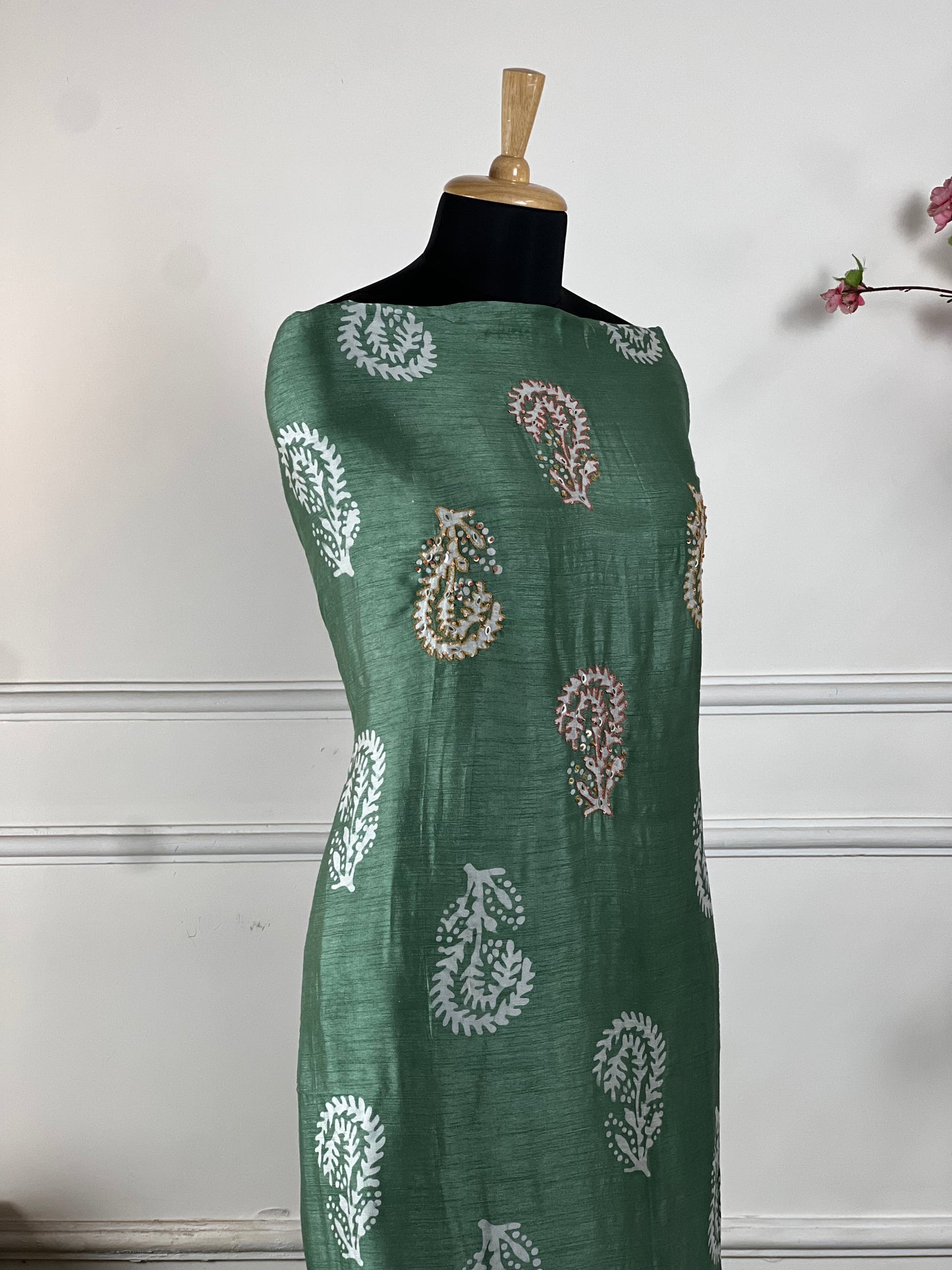 TOP: Khadi Muslin silk ; BOTTOM: Jaam cotton payal work ; DUPATTA: Mushlin digital print  art no 0164