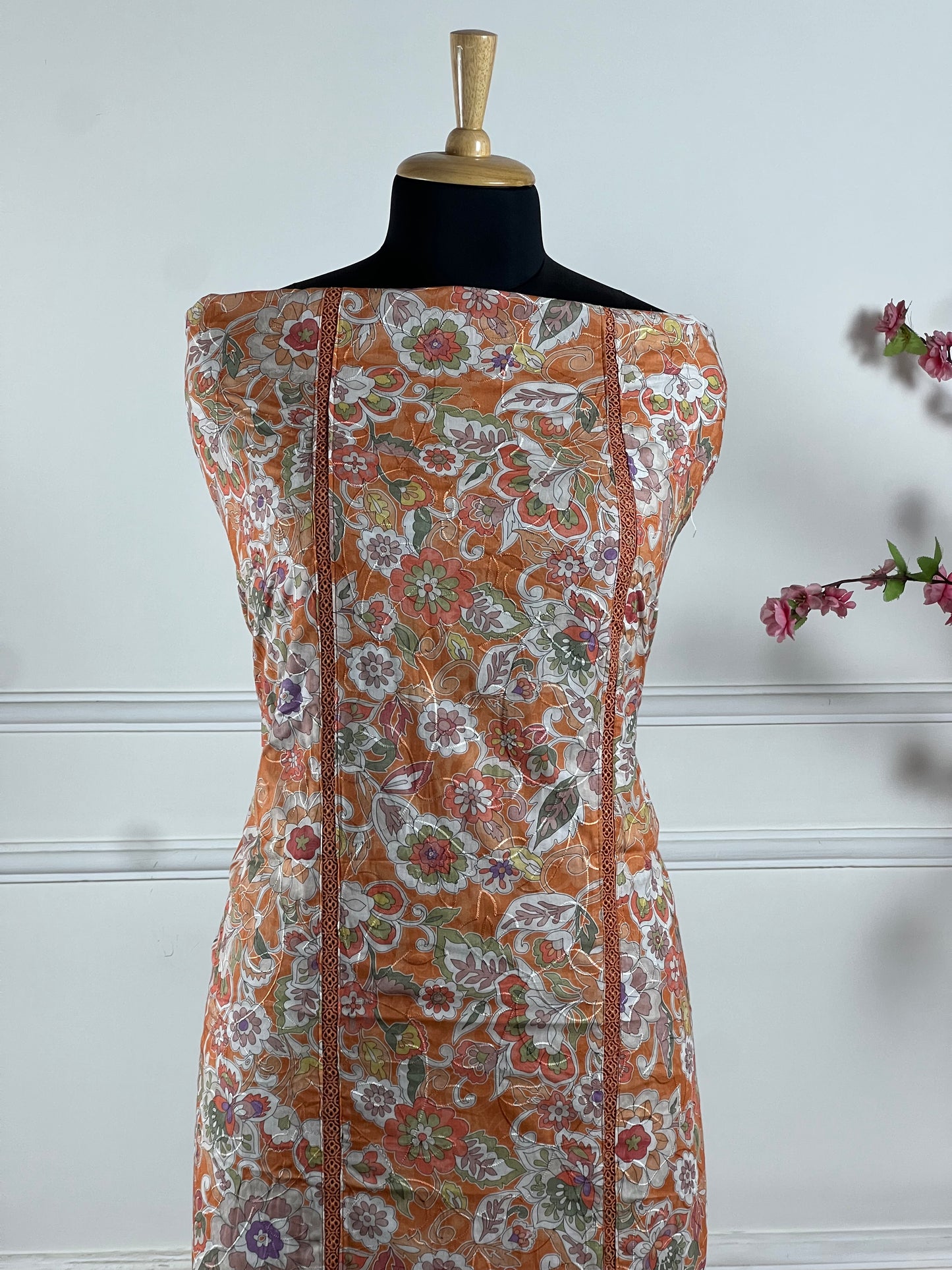 TOP: Lawn cotton Thread Jaal work and lace Digital print ; BOTTOM: Lawn Cotton ; DUPATTA: Muslin four side lace, Digital print  art no 0196